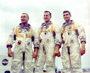 apollo1-crew_l.jpg